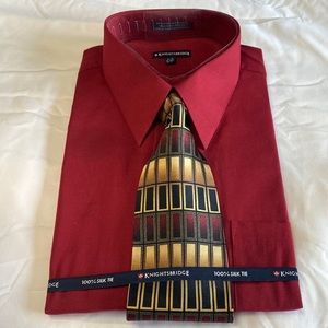 Burgundy red men’s dress shirt with tie